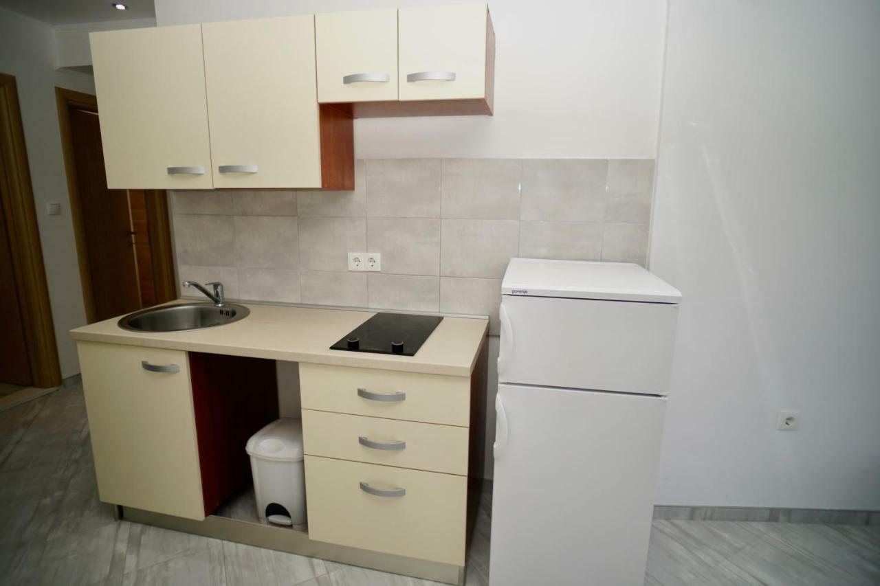 Apartments Teo Trogir Exterior photo